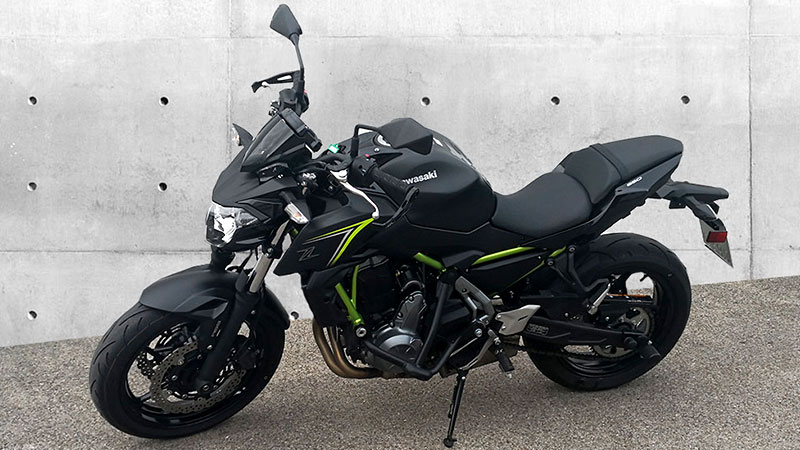 fahrschulmotorrad-kawasaky-Z900-home-slider1