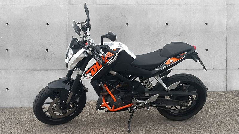 fahrschulmotorrad-ktm-duke-home-slider1